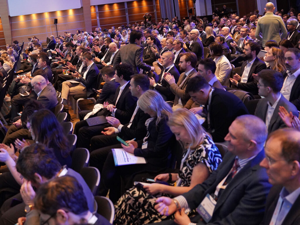 An image of the audience on the opening morning of Energy Storage Summit 2024