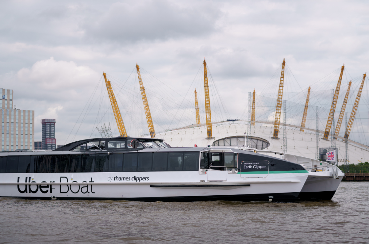 Uber Boat O2 Compressed Uber Boat O2 Photo